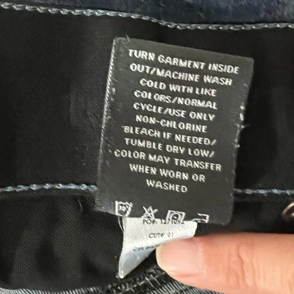 Torrid Premium Bombshell Skinny Jeans - Picture 7 of 7